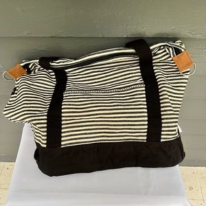 Large weekender tote from thirty one. Brand new.